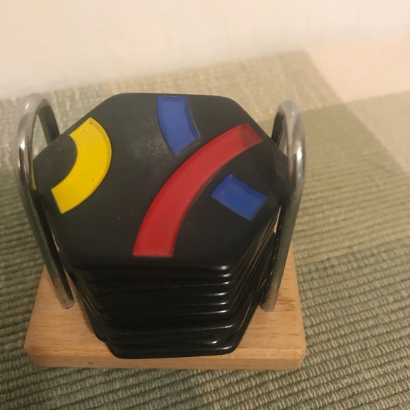 Tantrix; tile puzzle, brain teaser with wooden holder - Picture 1 of 5